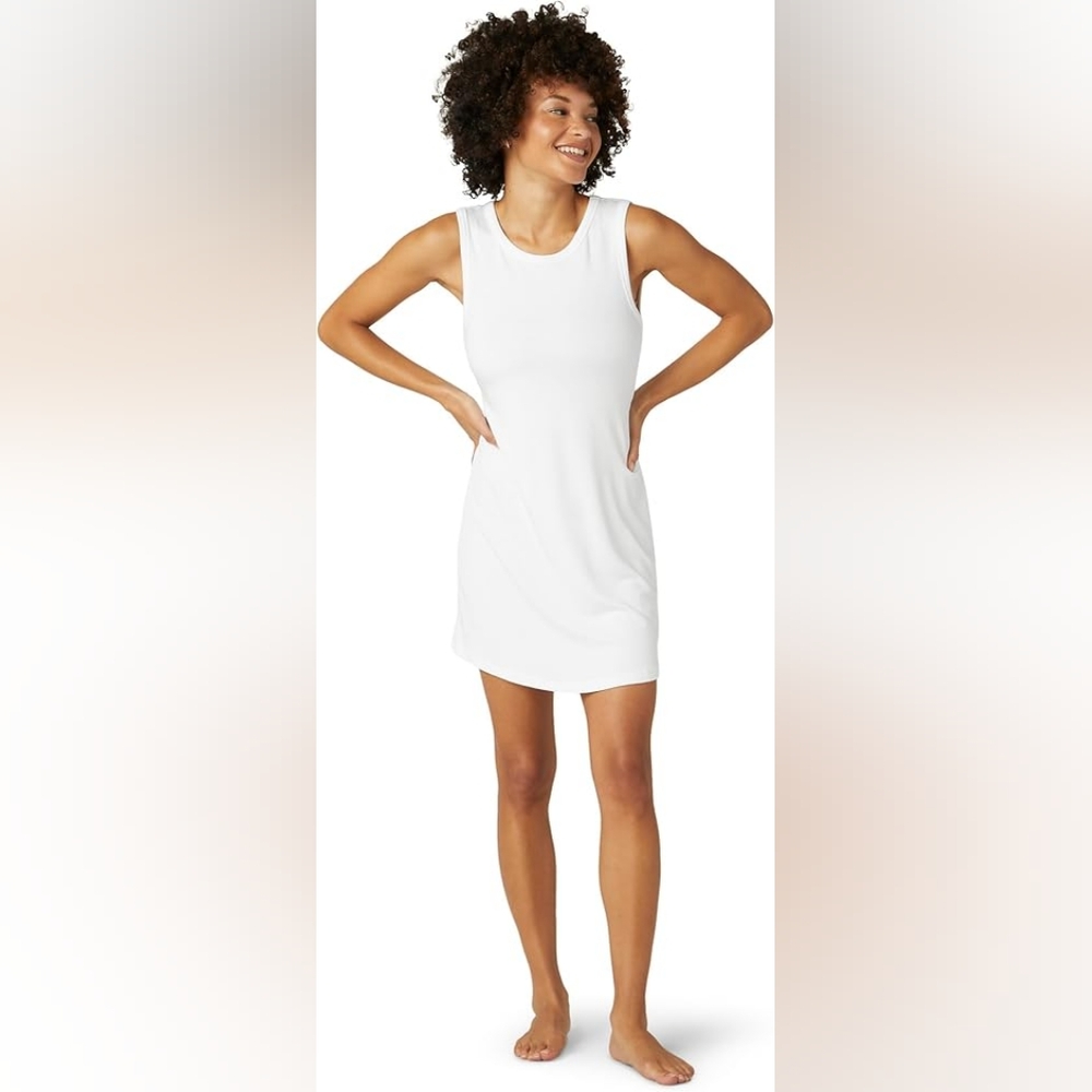 Beyond Yoga Out Of Town Dress sz‎ L White NWT Minimalist Classic